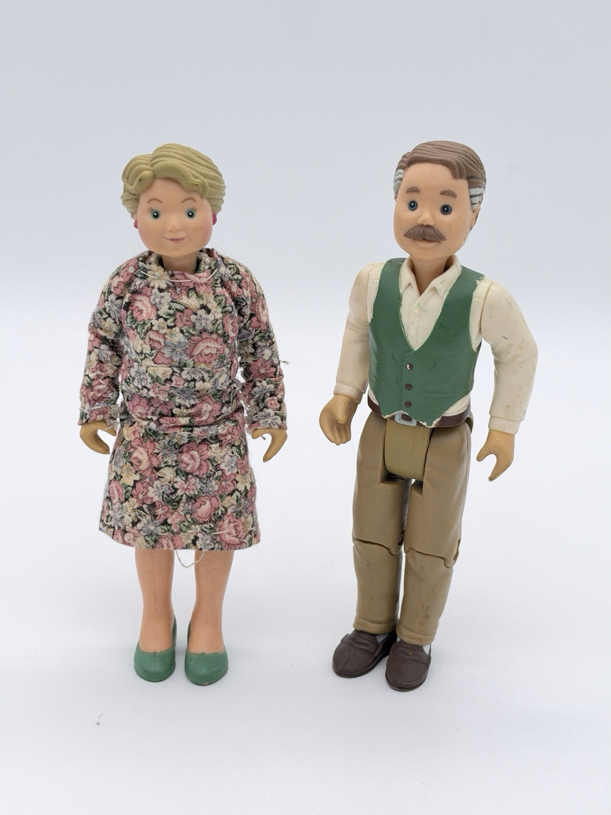 Fisher Price 1993/1994 Loving Family Grandparents  Grandmama & Grandpa Dolls