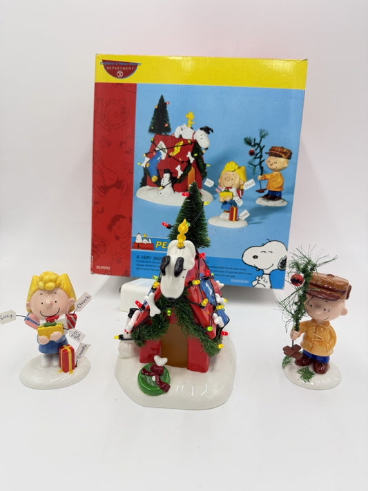 Department 56 Peanuts A Very Snoopy Christmas Lighted Ceramic Set 3 W/box