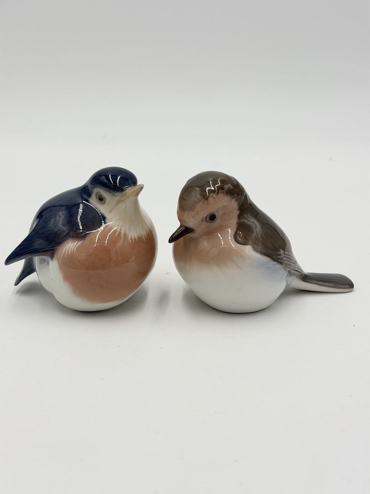 Vtg Royal Copenhagen B&G Porcelain European Robin Bird Glossy Figurines Denmark