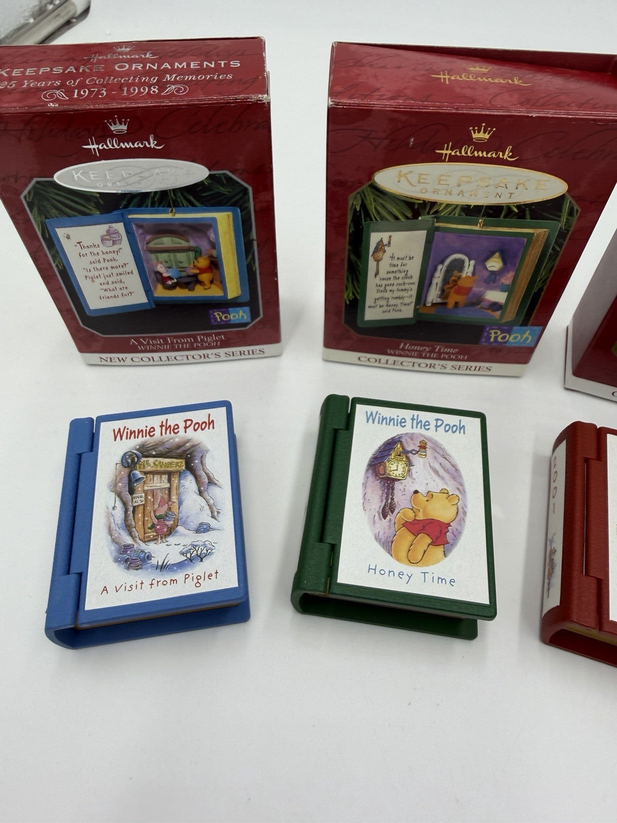 Hallmark Disney Winnie The Pooh Collector Series Mini Books Ornaments  6 Pcs