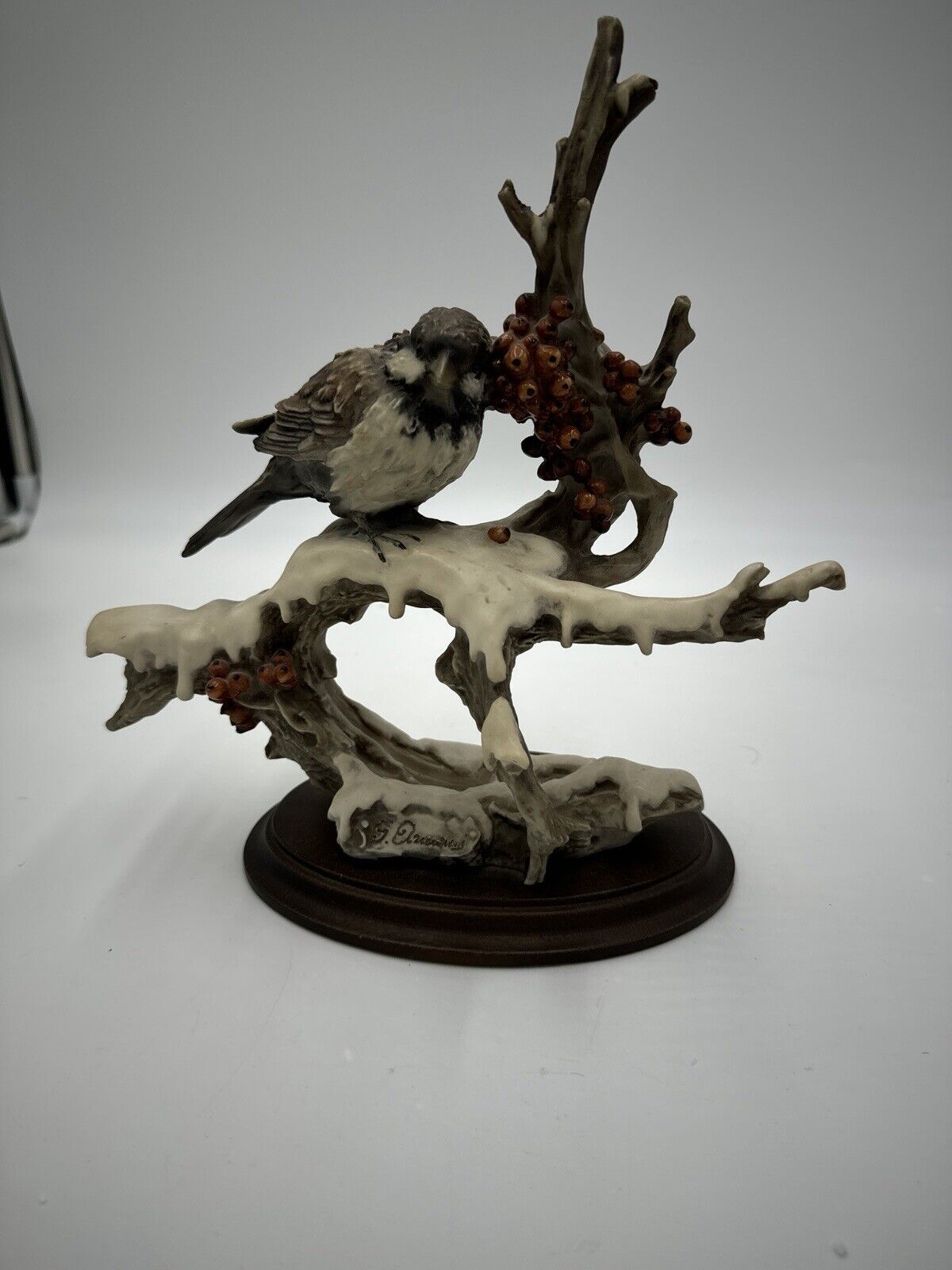 Giuseppe Armani SPARROW IN THE SNOW Bird Figurine w/ Attached Base signed Italy