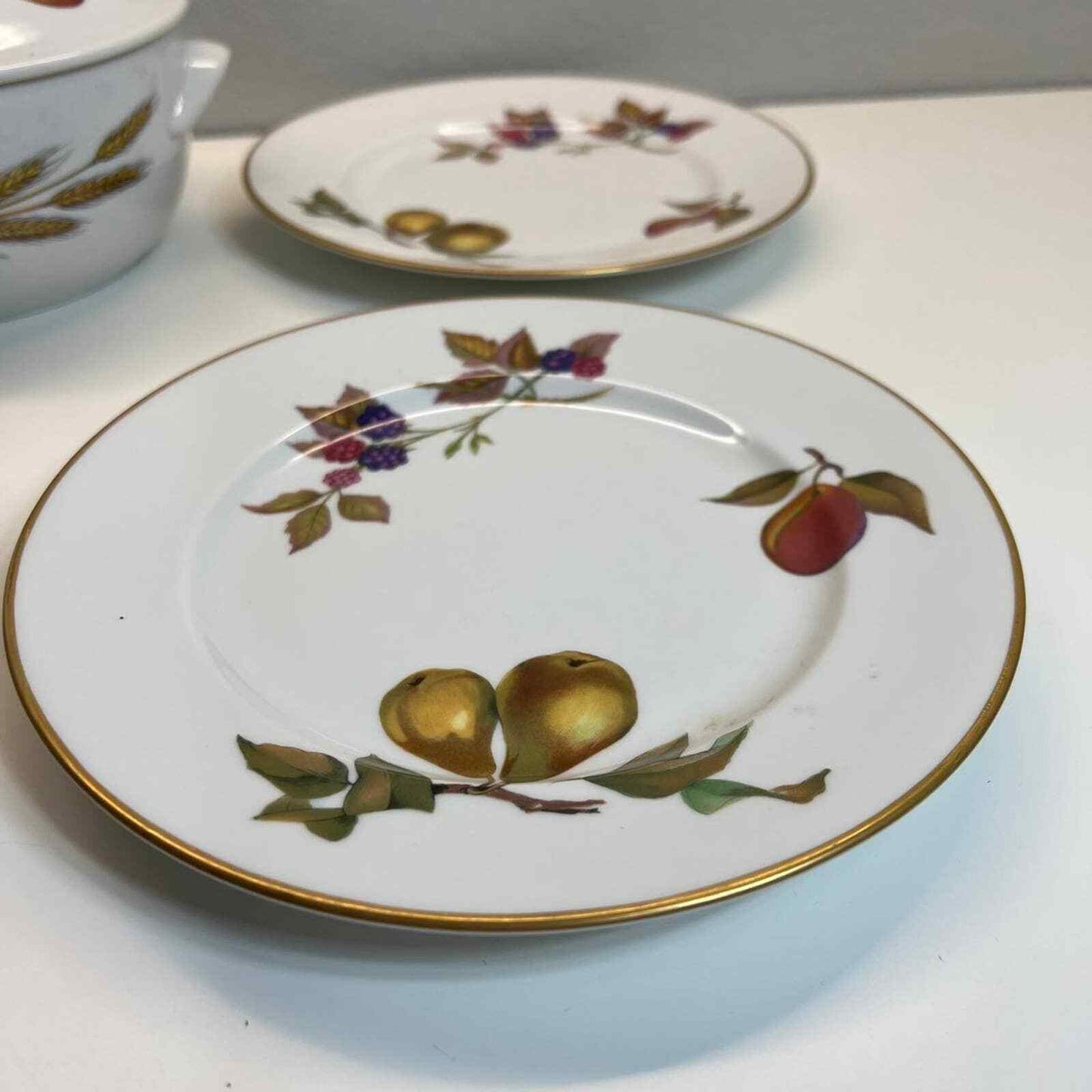 Royal Worcester Bowl Plates Evesham Round Serveware England Porcelain Set