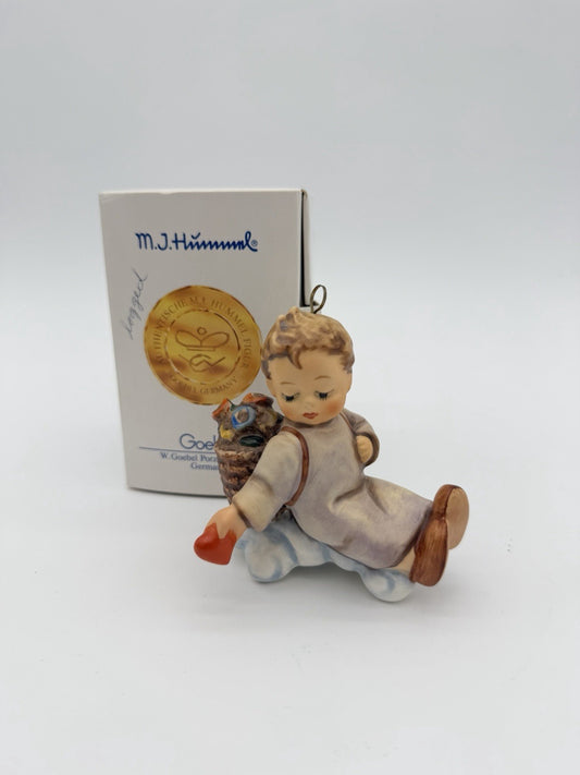 Hummel Goebel Porcelain Love From Above 1989 Figurine #481 Ornament Boxed