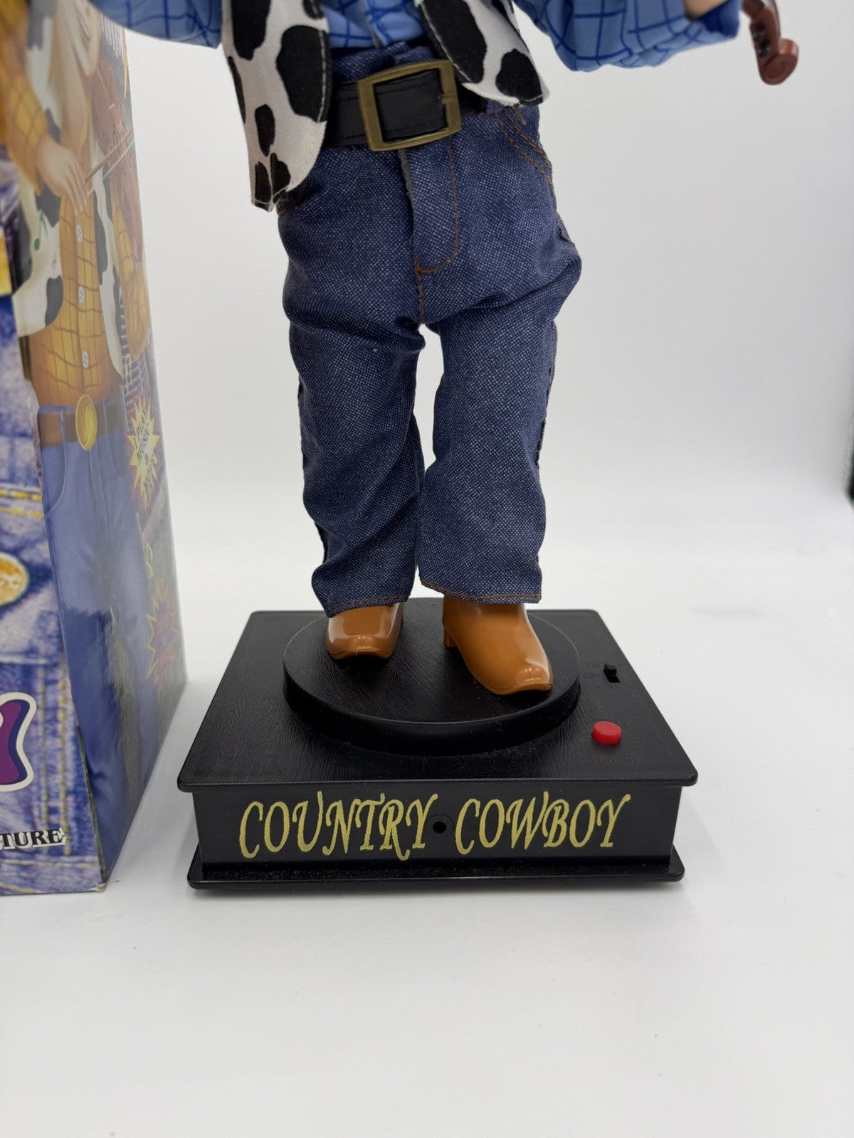 2003 Feng DYI Country Cowboy Violin Musical Doll Animated Performer 13” Rare