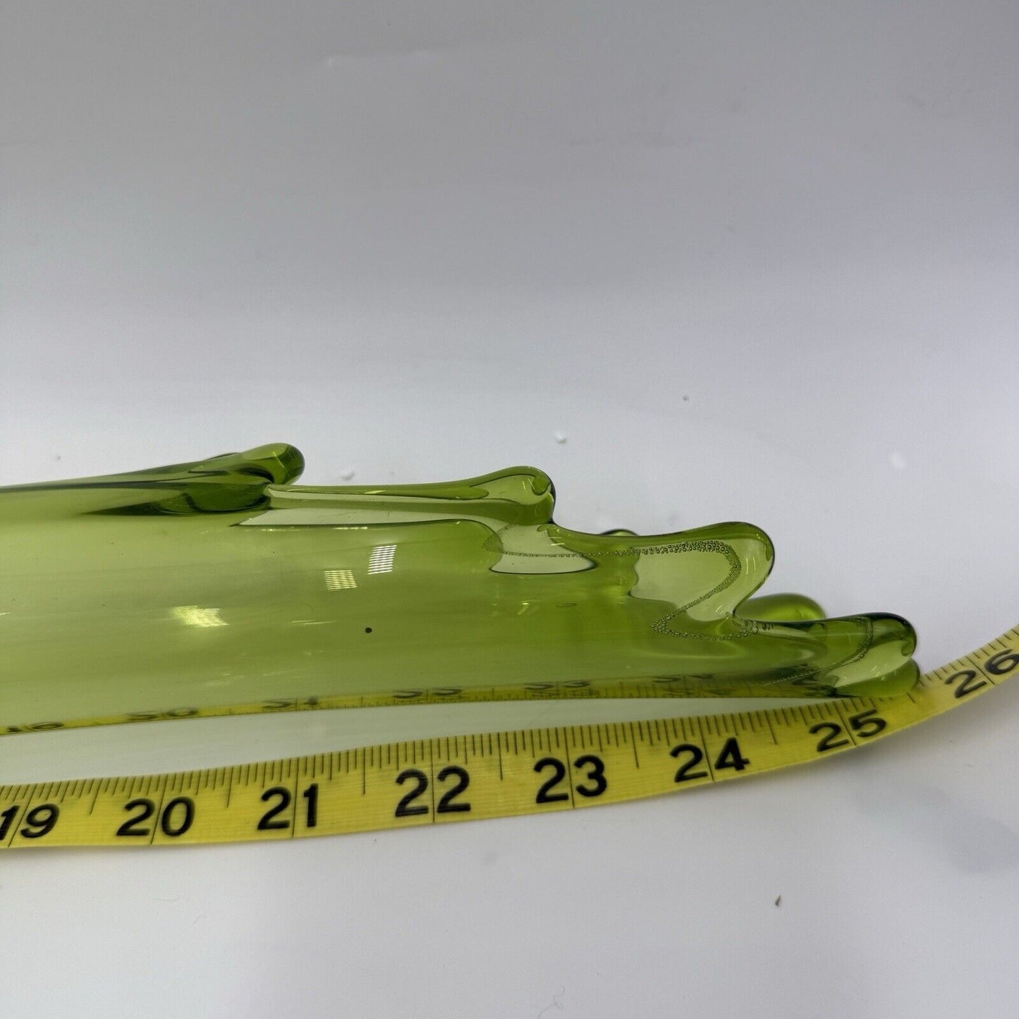 L.E. Smith Vase Swung Green Art Glass 25.5in Very Tall Rare Large MCM Vintage