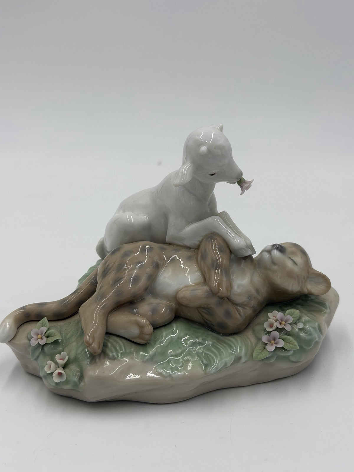 Lladro Spain Porcelain Kingdom of Peace Leopard & Lamb Figurine Vintage # 6926