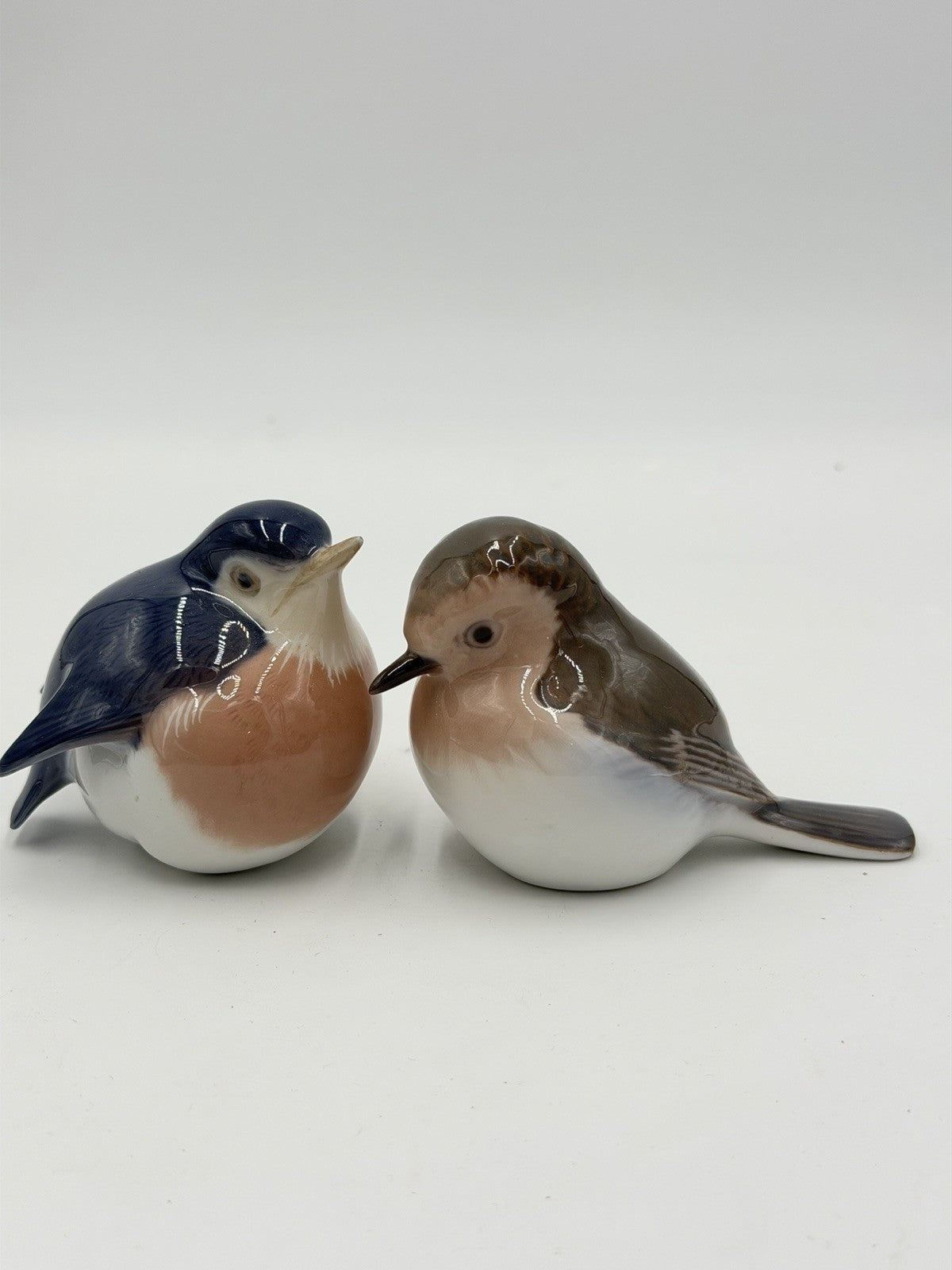 Vtg Royal Copenhagen B&G Porcelain European Robin Bird Glossy Figurines Denmark