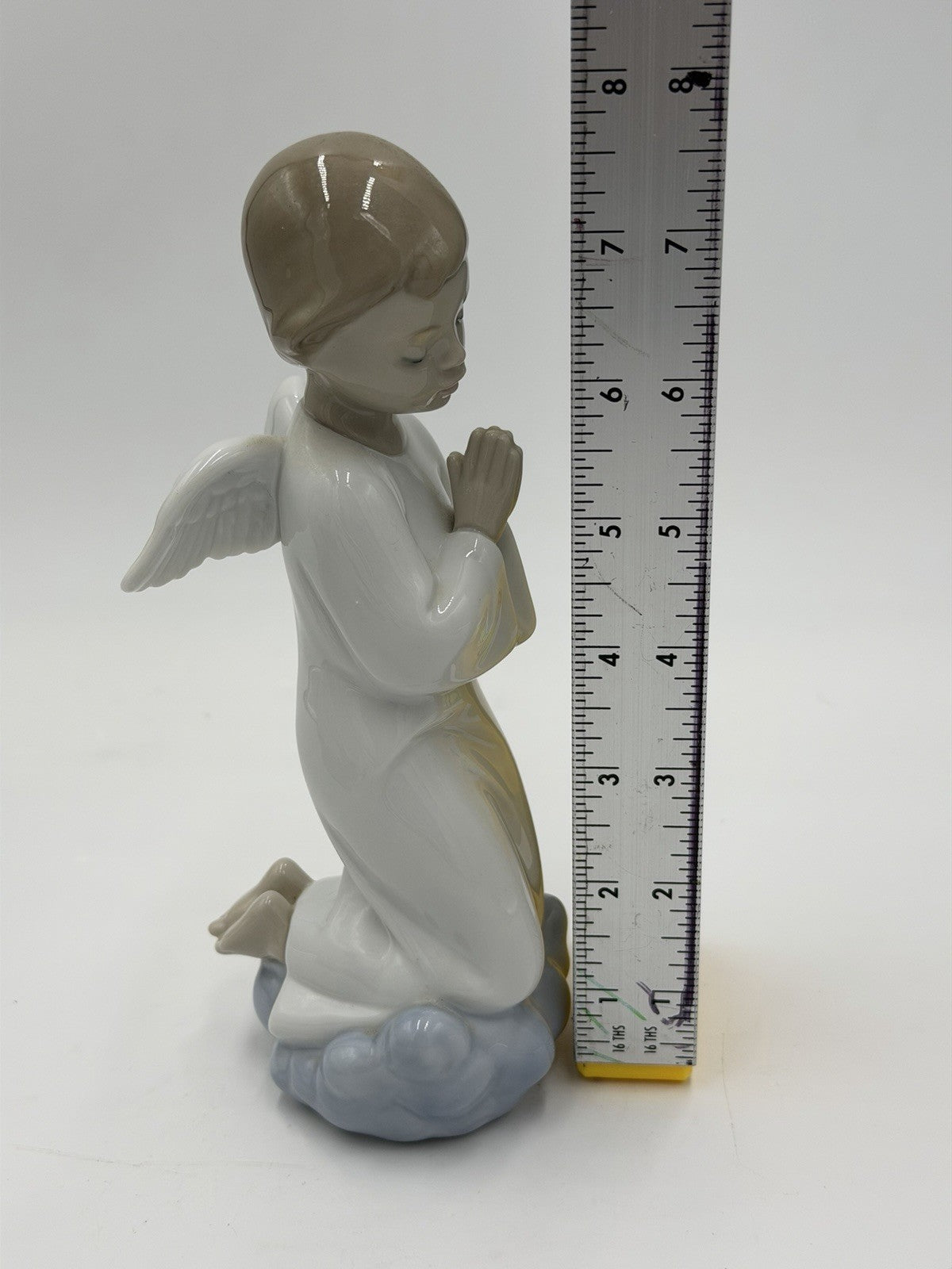 NAO by LLADRO Spain  Porcelain Celestial Prayer Angel Praying #1426 Figurine