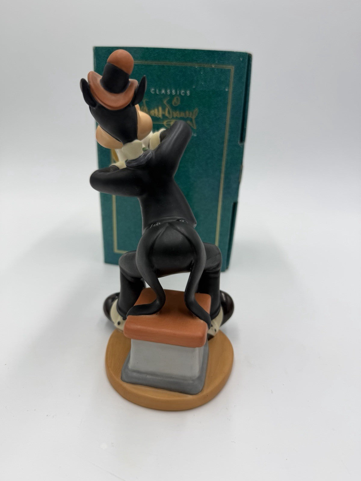 Walt Disney Classics Collection WDCC Horace's High Notes Symphony Hour Figurine
