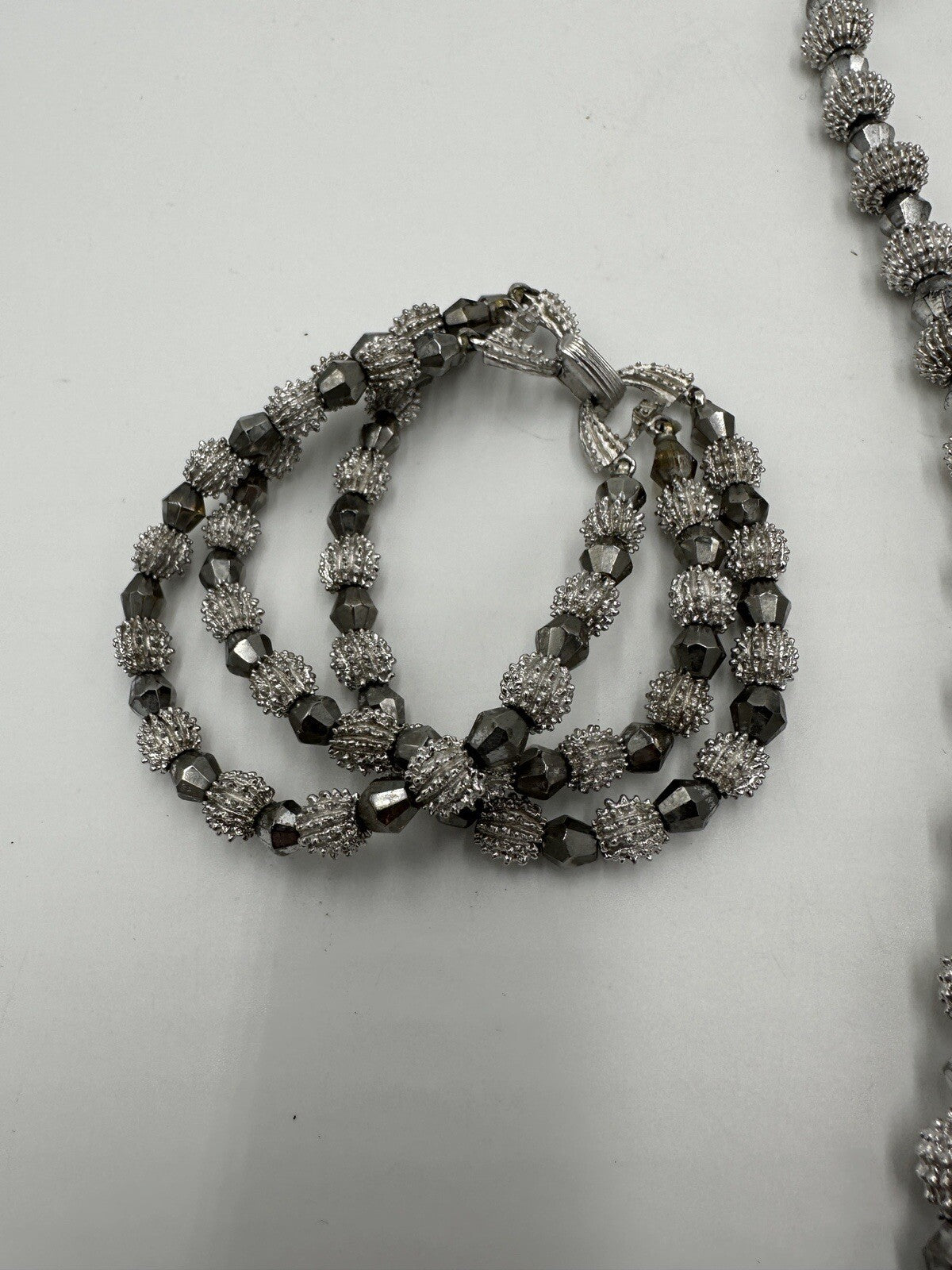 Crown Trifari Women's Jewelry Necklace And Bracelet Nubby Silver 26in Electra