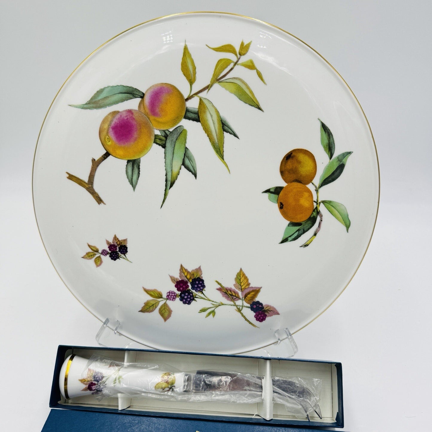 Royal Worcester Arden Fruit Porcelain cake plate & matching Cheese knife 1974