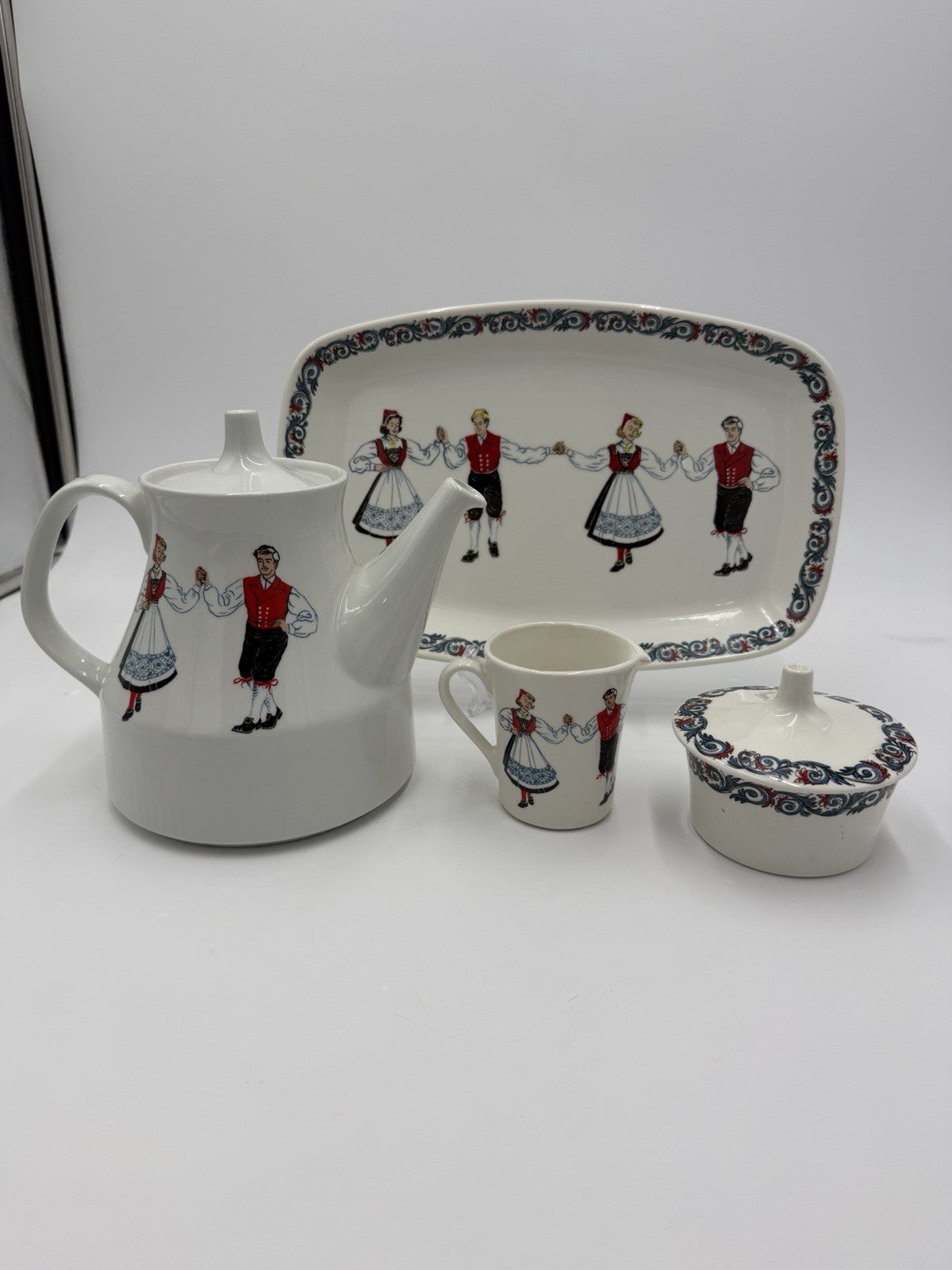 Vintage Figgjo Flint Hardanger Dancers Teapot Creamer Sugar Bowl Platter  Norway