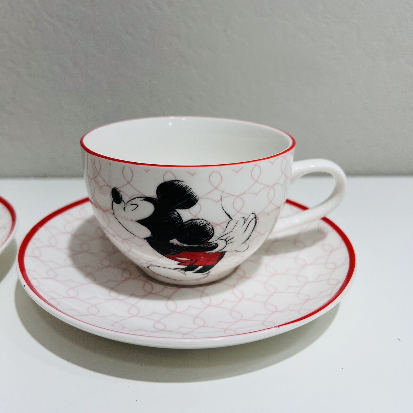 Disney Tea Cup Saucer Set 2 Mickey Mouse and Minnie Mouse Love Hearts Couple