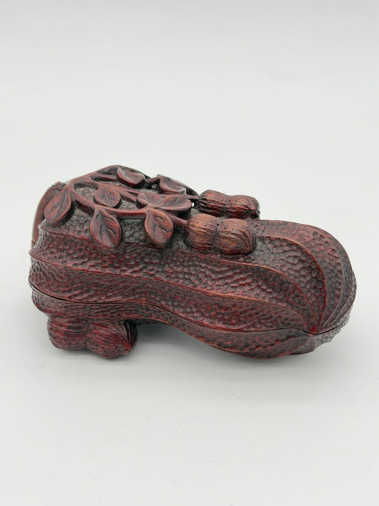 Antique Karaki Karinga Wood Carved Folk Art Peanut Shape Lidded Box Japan