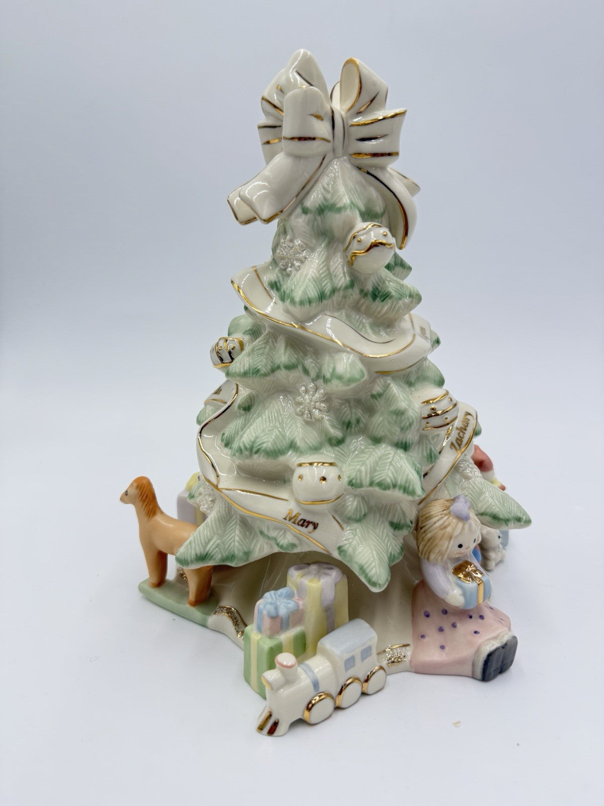 LENOX Porcelain Holiday Traditions Christmas Tree Note Prewritten Names 8.5”H
