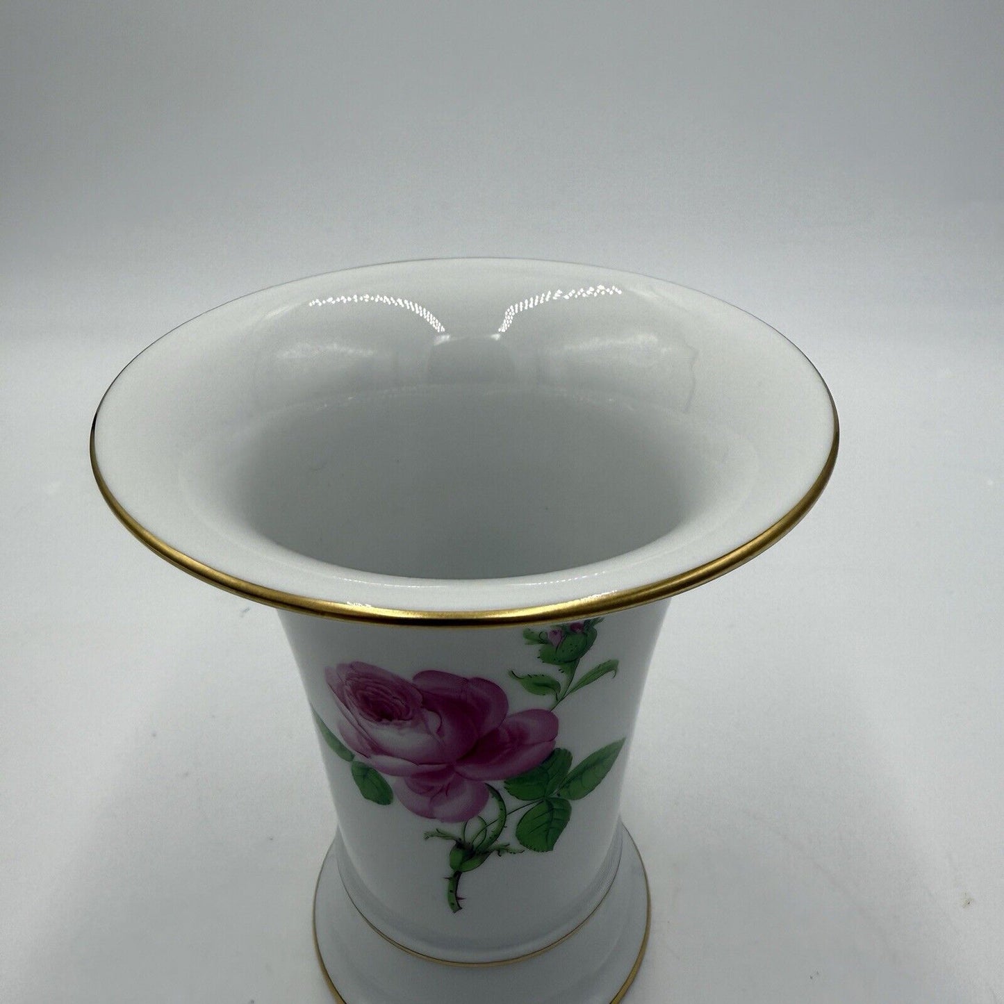 Antique Meissen Vase Pink Rose Trumpet Shaped Painted 5.5” Gold Rim Porcelain