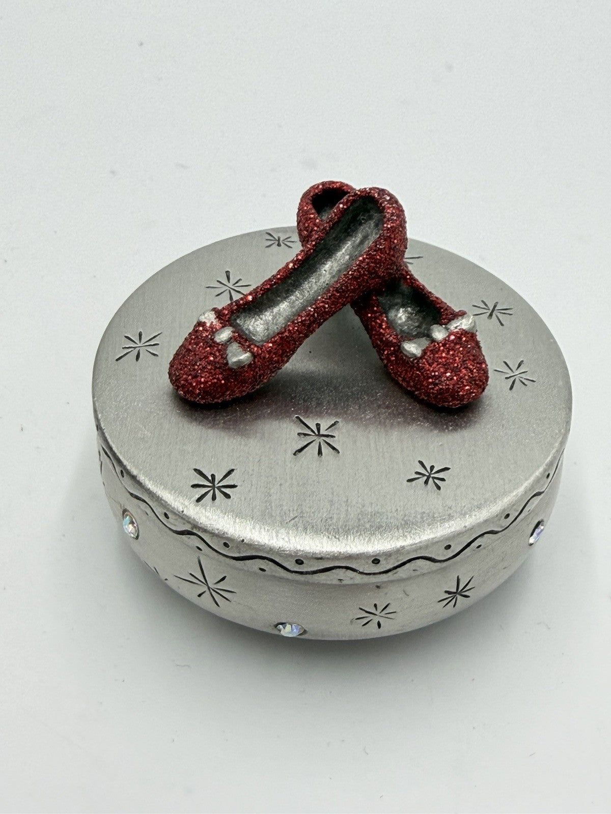 Wizard Of Oz Pewter Dorothy Red Slippers Jewelry Box 1.5”Hx2”W No Place Like Hom