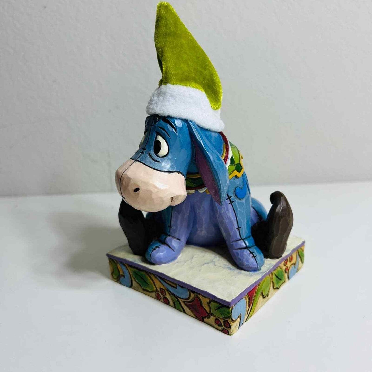 Jim Shore Eeyore Walt Disney Showcase Santa's Little Helper Figurine