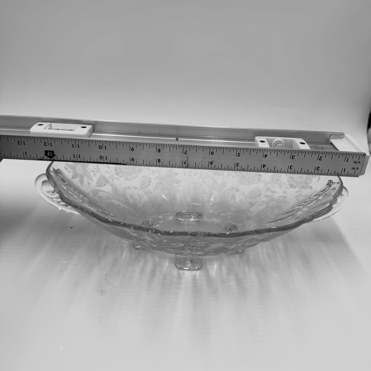 Cambridge Wildflower Footed Double Handled Oval Bowl Embossed Home Decor