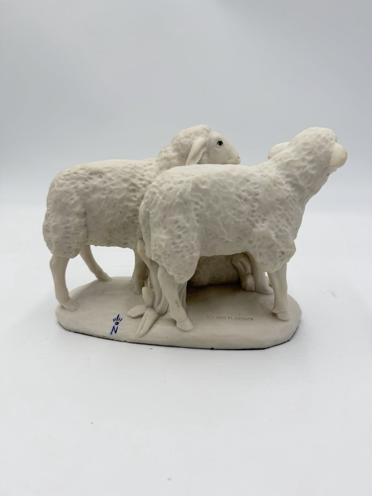 Vintage Giuseppe Armani Florence Italy Nativity Sheep Sculpture 1982 White Rare