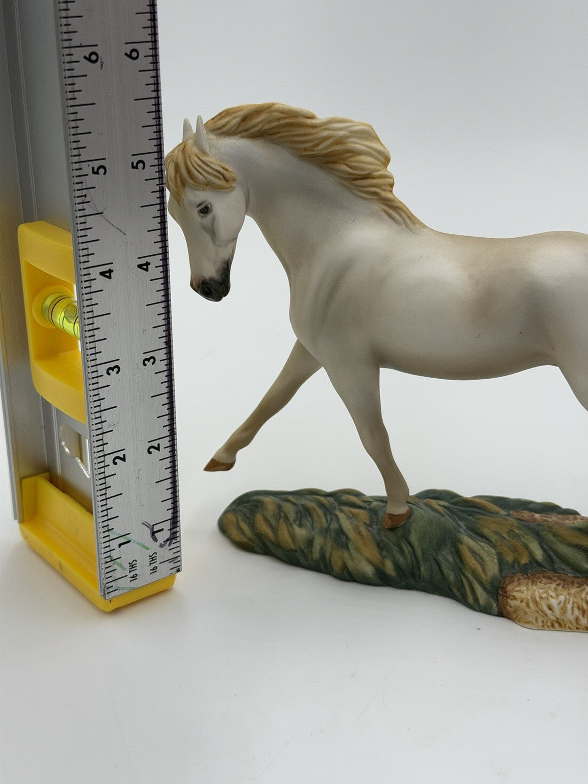 Franklin Mint Porcelain 1989 Great Horses of the World Camargue White Horse