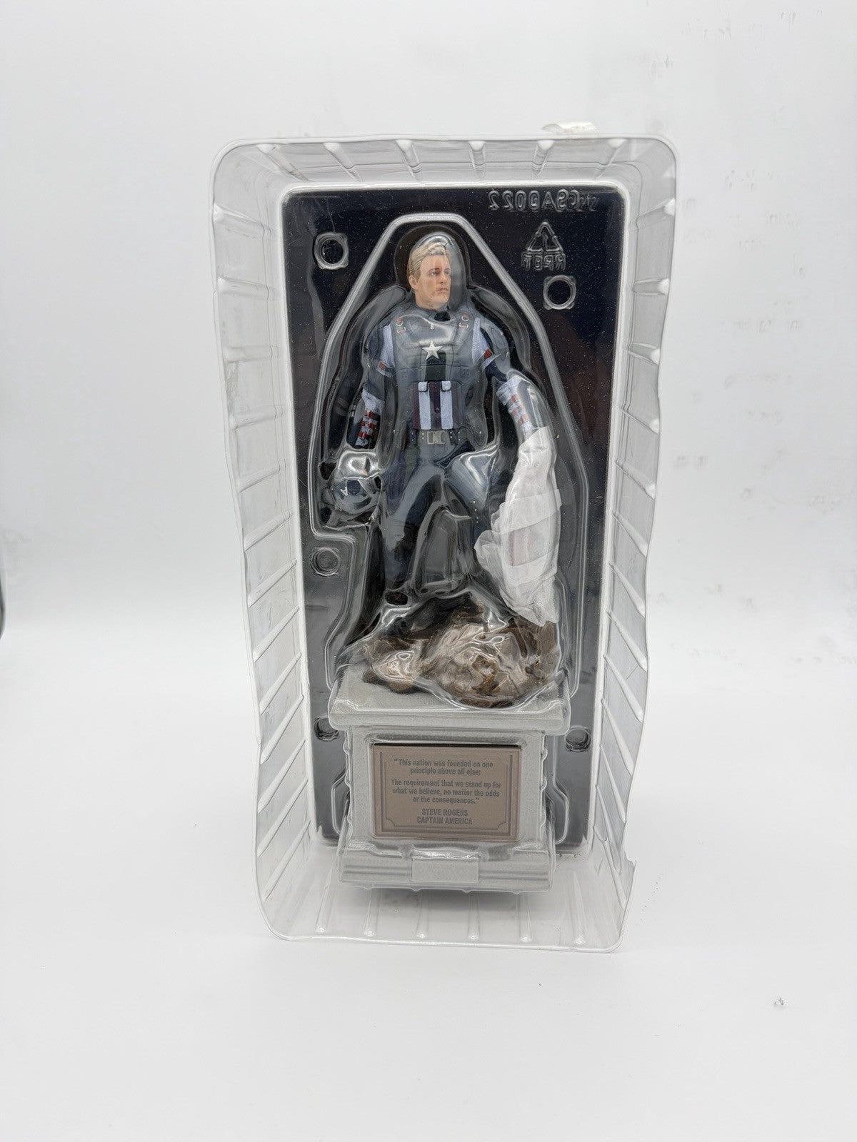 Marvel's Avengers Earth's Mightiest Edition 12" Captain America Action Figurine