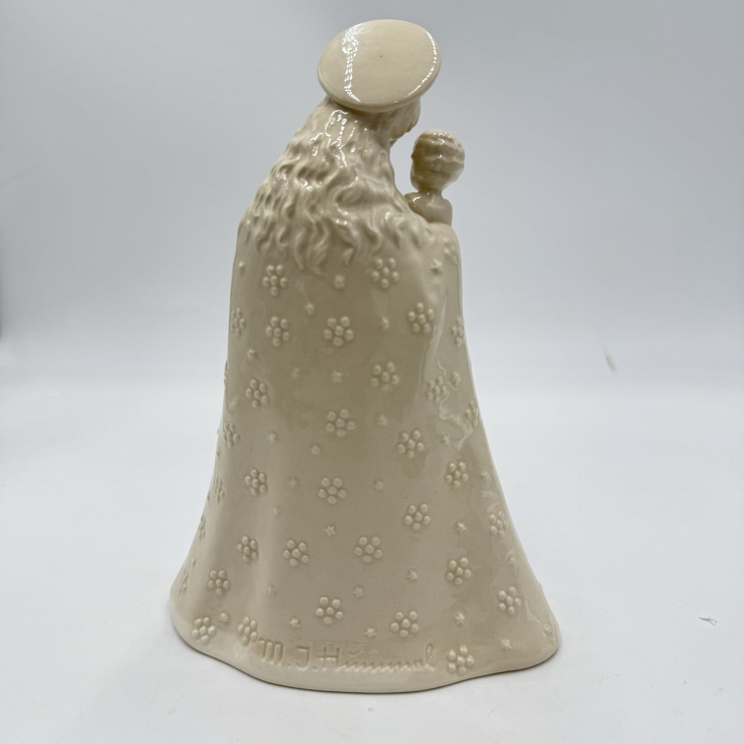 Vintage Hummel Figurine Flower Madonna & Child  Full Bee Porcelain Goebel 10/1