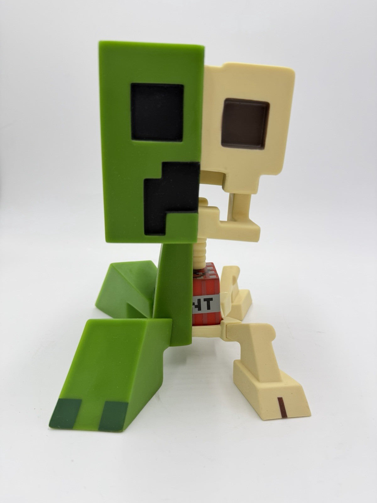 Minecraft Creeper Anatomy Authentic Jinx Mojang Vinyl Action Figurine 8”H