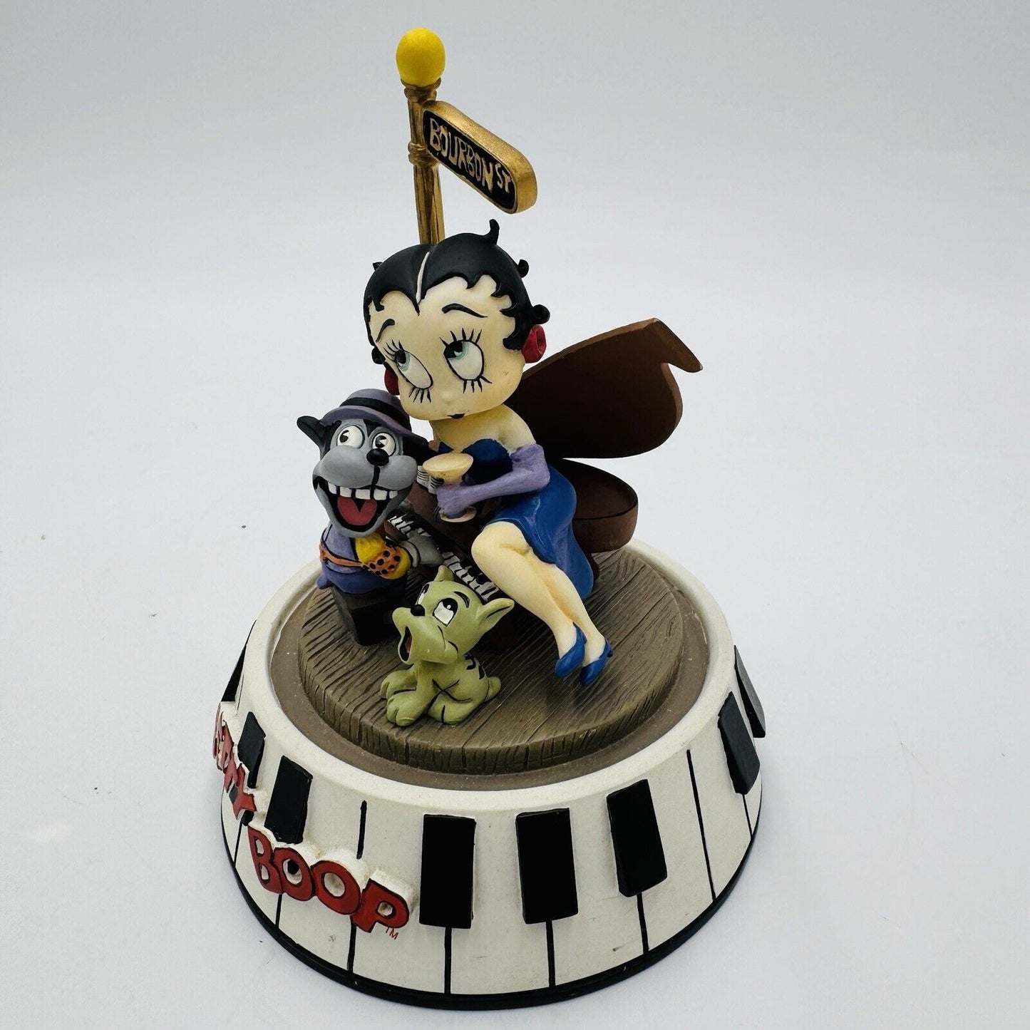 Betty Boop “Bourbon Street” Hand Painted Statue With Glass Dome 5.5” Tall. VGC!