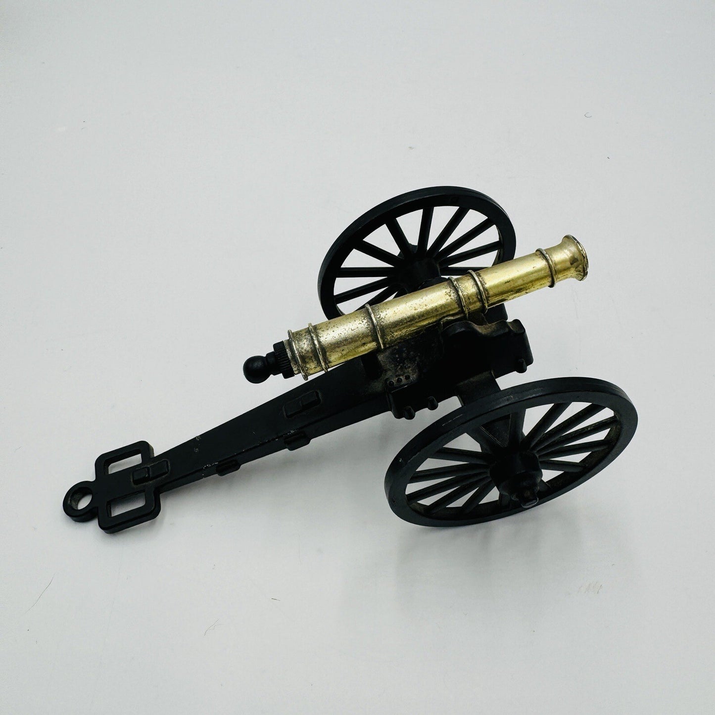 GT  Italy Diecast Cast Metal Cannon Article 374Vintage 3x6in Military Miniature