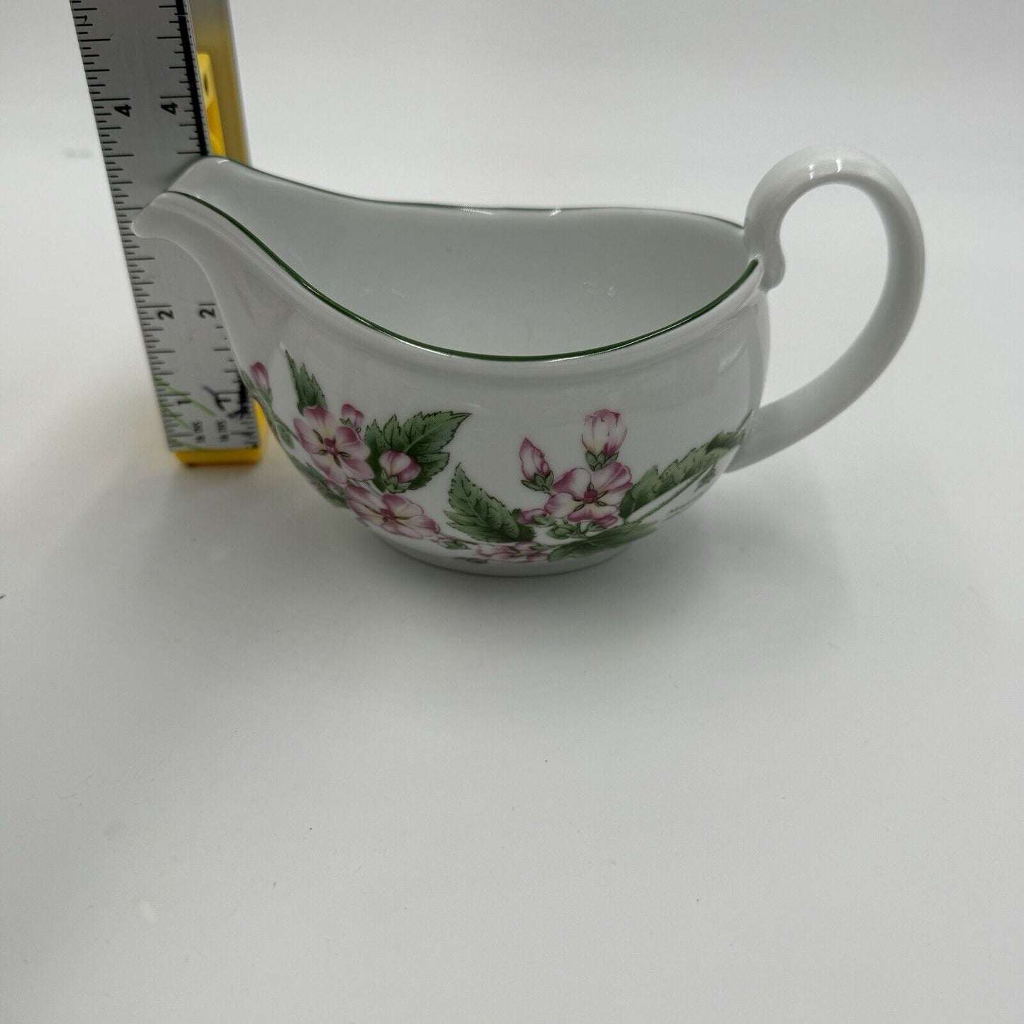 Royal Worcester Herbs Sauce Gravy Boat England Marshmallow Floral Vintage 90's