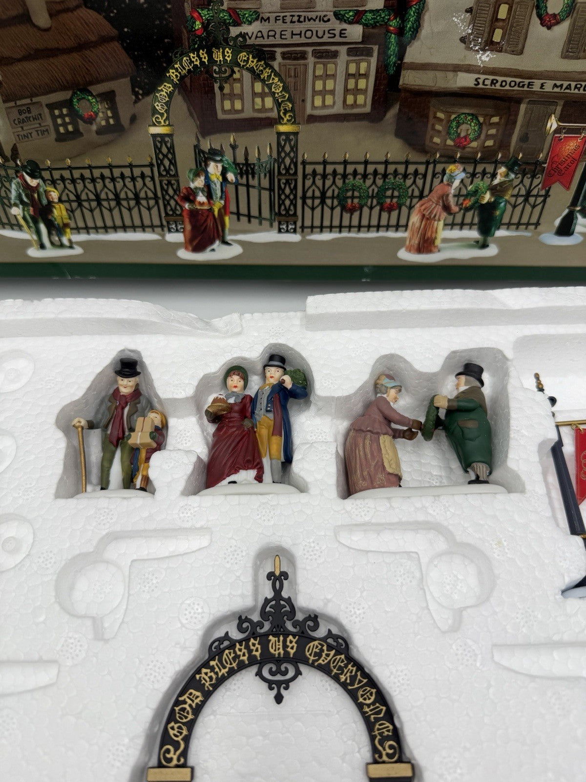 Dept 56 The Christmas Carol Revisited 12 Piece Holiday Trimming Accessory Set