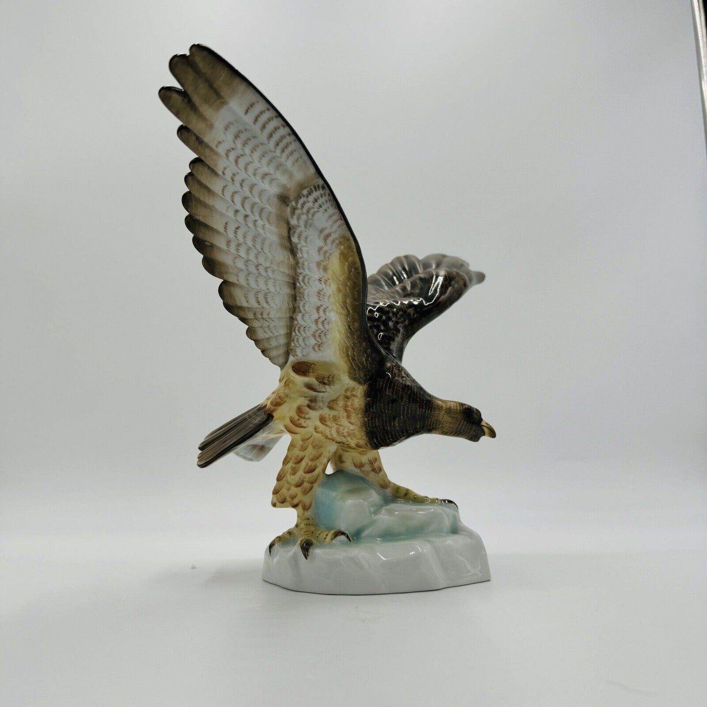 Herend Hungary Porcelain Turul Eagle on Rock Wings Spread Out Figurine 5057