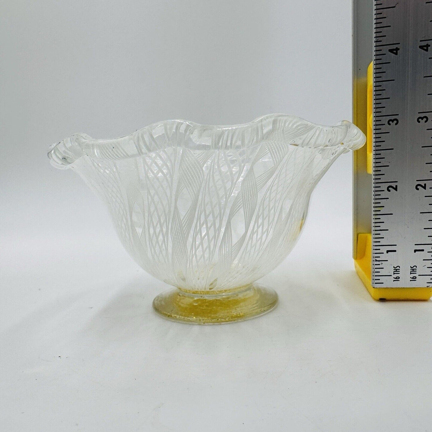 Murano Art Glass VENINI LATTICINO White ribbon bowl Italy Gold Base Small