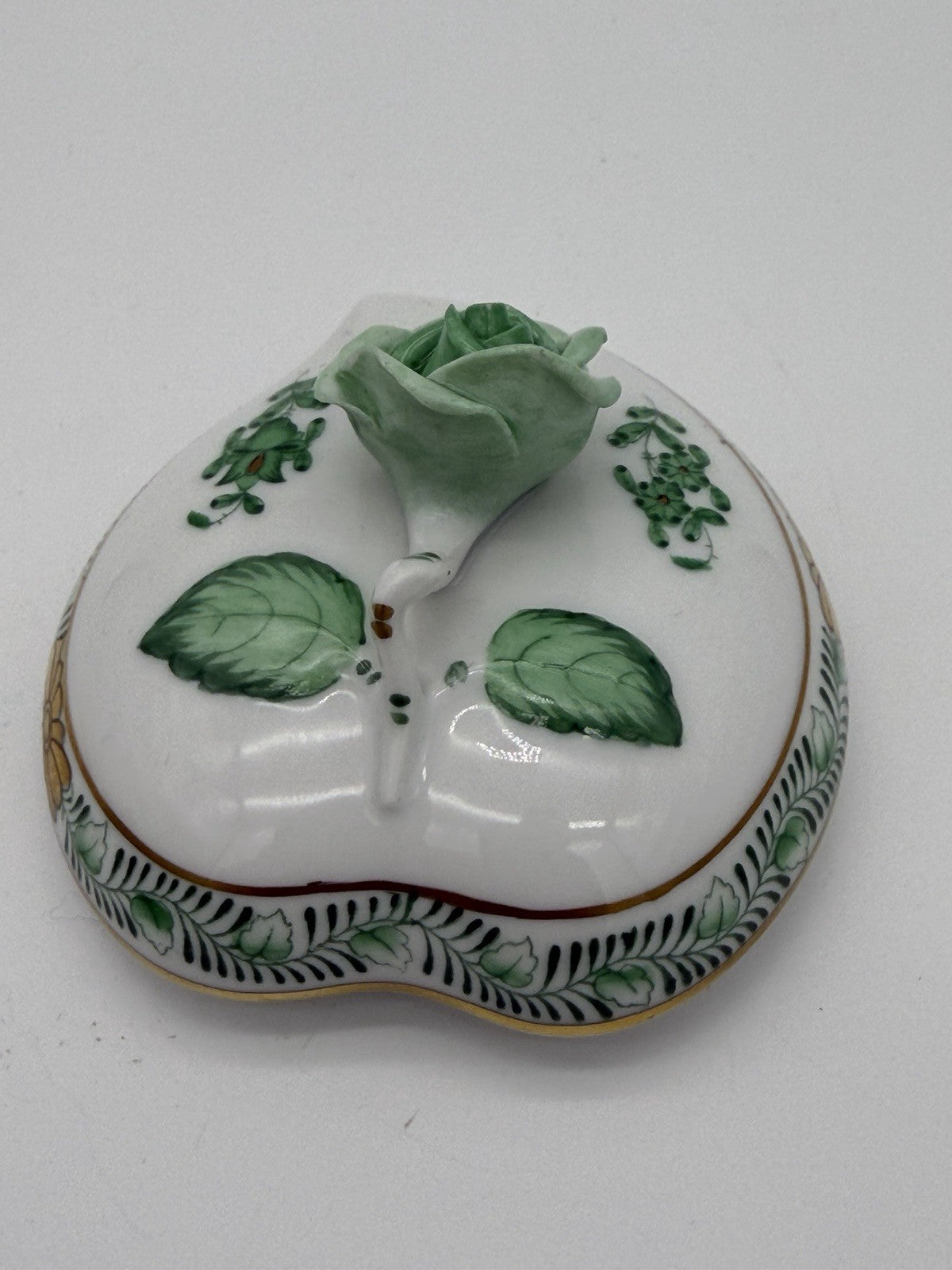 Herend Hungry Heart-shaped Trinket Box Green Rose On The Lid Porcelain (Lid Only