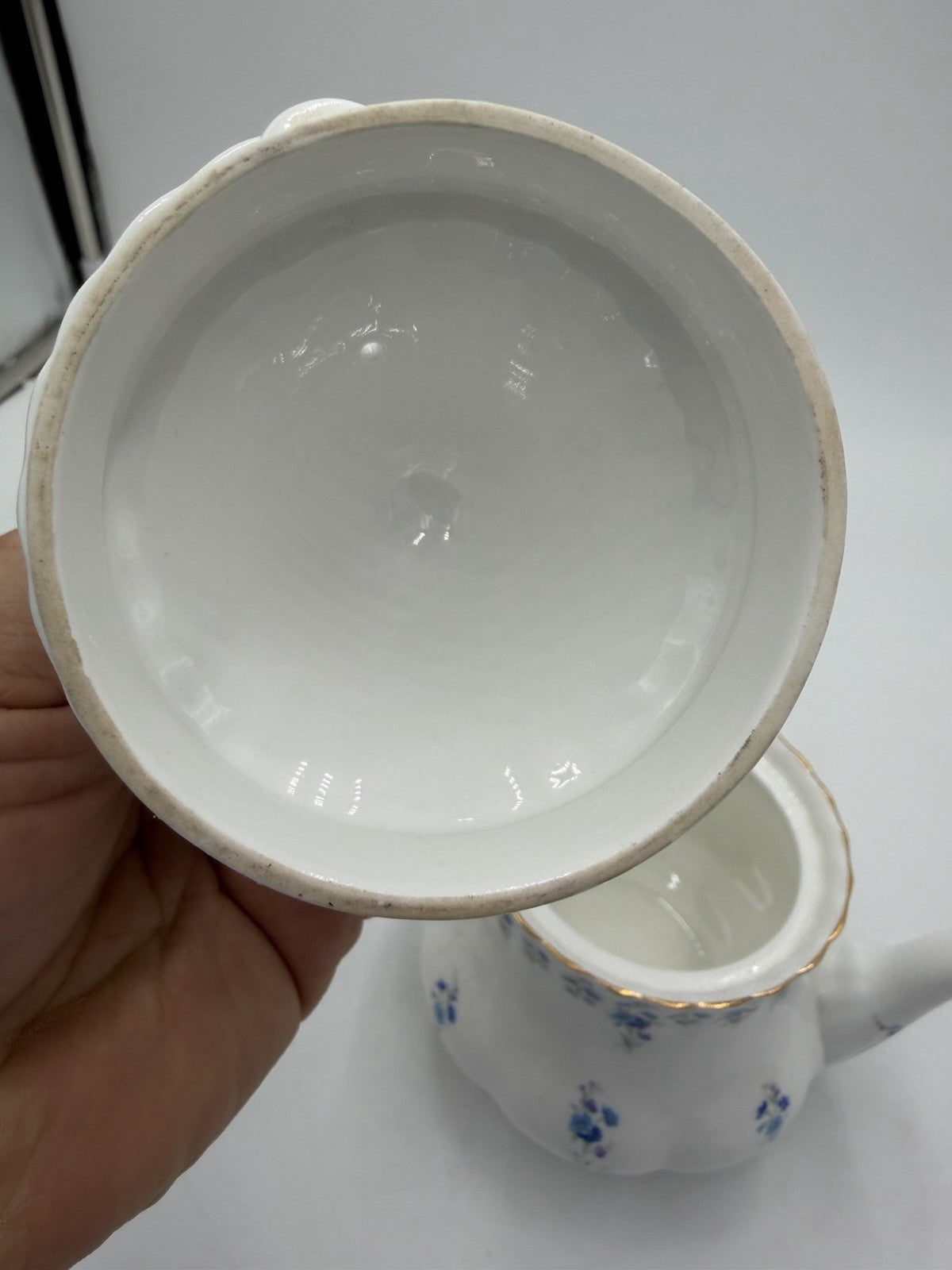 Royal Albert England Floral Memory Lane Bone China Teapot 6 Cup Vintage W/Lid