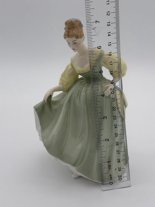 Royal Doulton England Porcelain 1962 FAIR LADY HN 2193 Figurine Green Dress