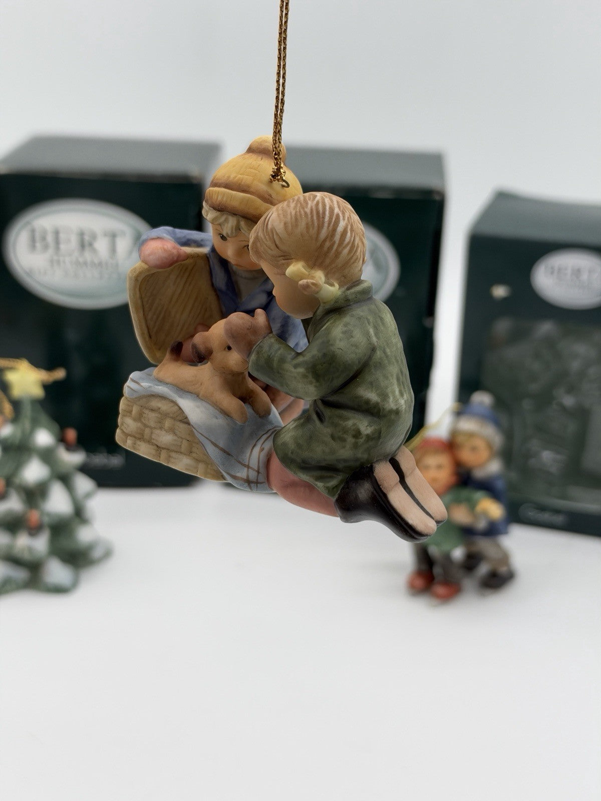 Goebel Berta Hummel Christmas Porcelain Painted Ornaments Set Boxed
