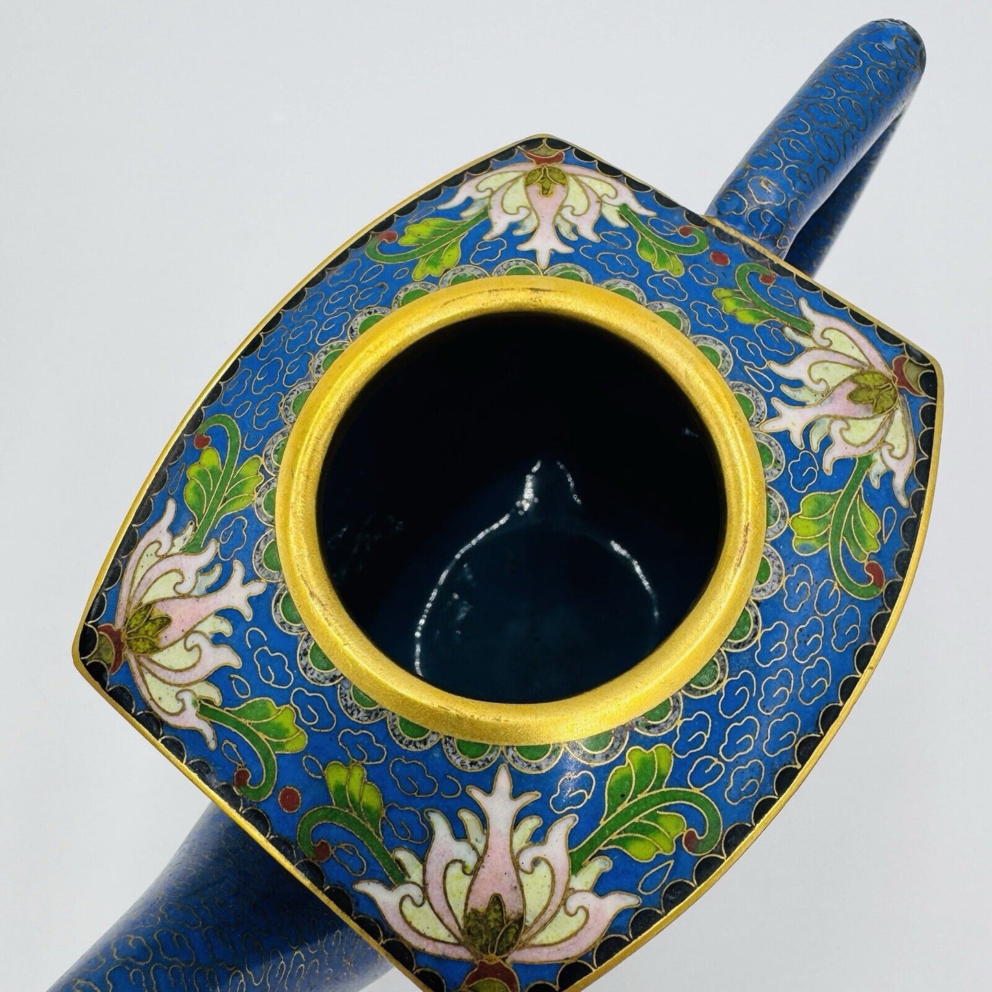 Antique cloisonne enamel teapot 19th C. Qing dynasty Brass Lidded W:7-1/2" H:6"