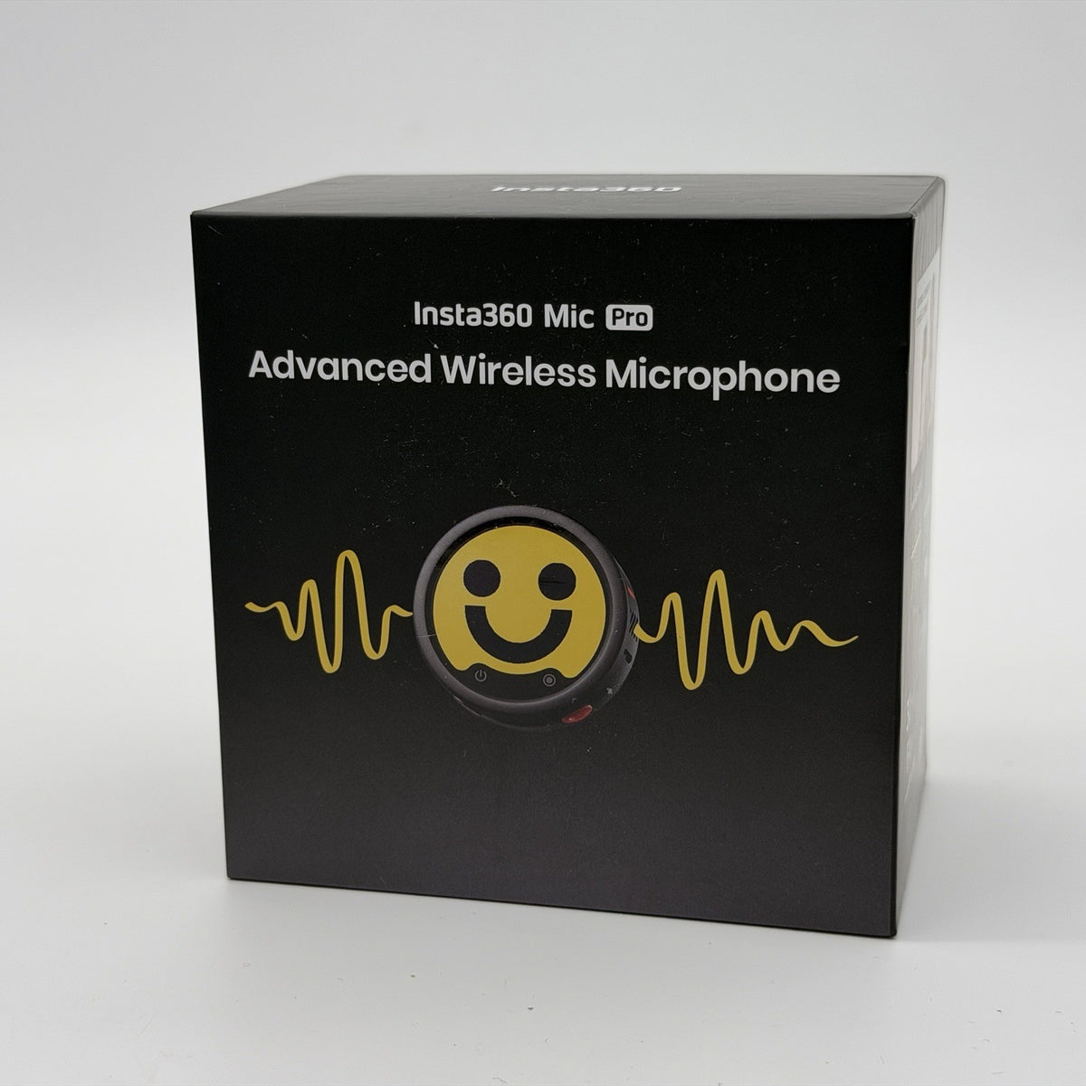 Insta360 Mic Pro Wireless Lavalier Microphone Transmitter - 2.4 GHz
