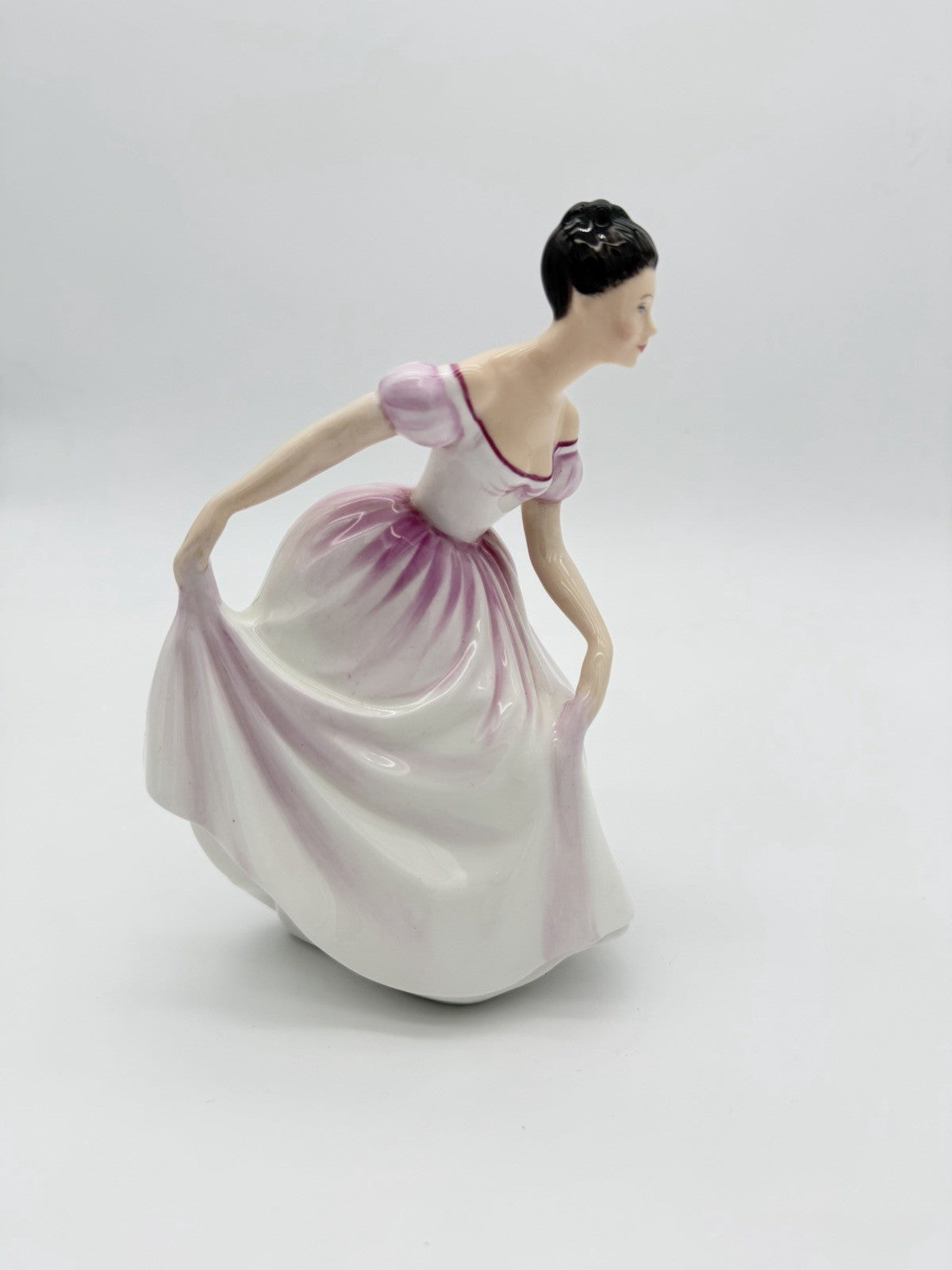 Royal Doulton Porcelain England Danielle Figurine HN3001 Pink Dress