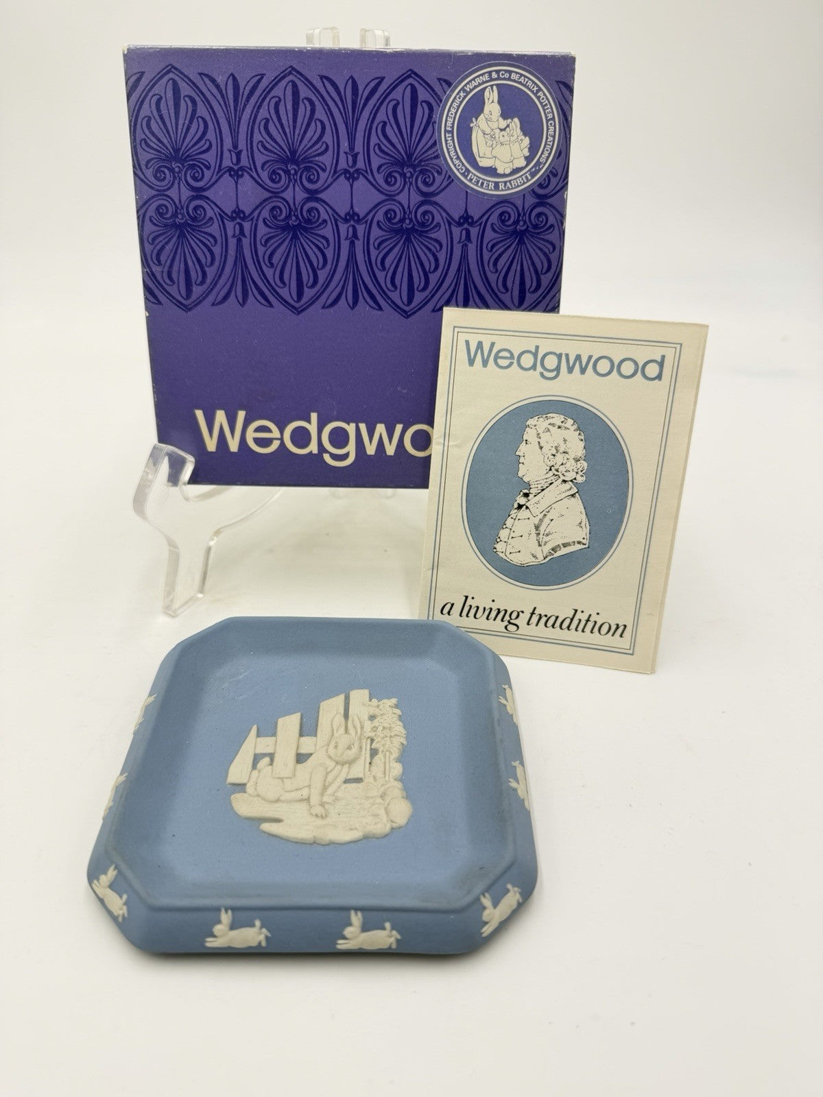 Wedgwood Jasperware Blue Peter Rabbit Bunny Easter Square Treasure Tray 4”