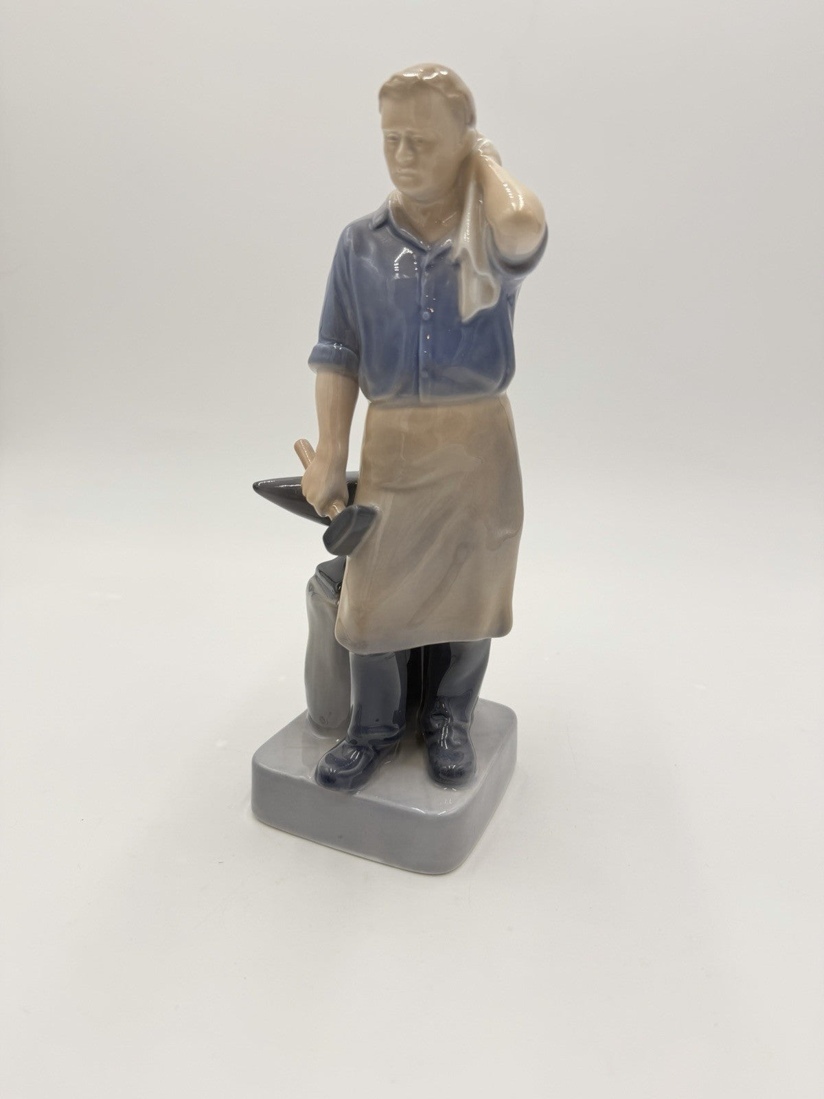 Royal Copenhagen Denmark Porcelain BLACKSMITH #4502 Figurine 8”H Vtg