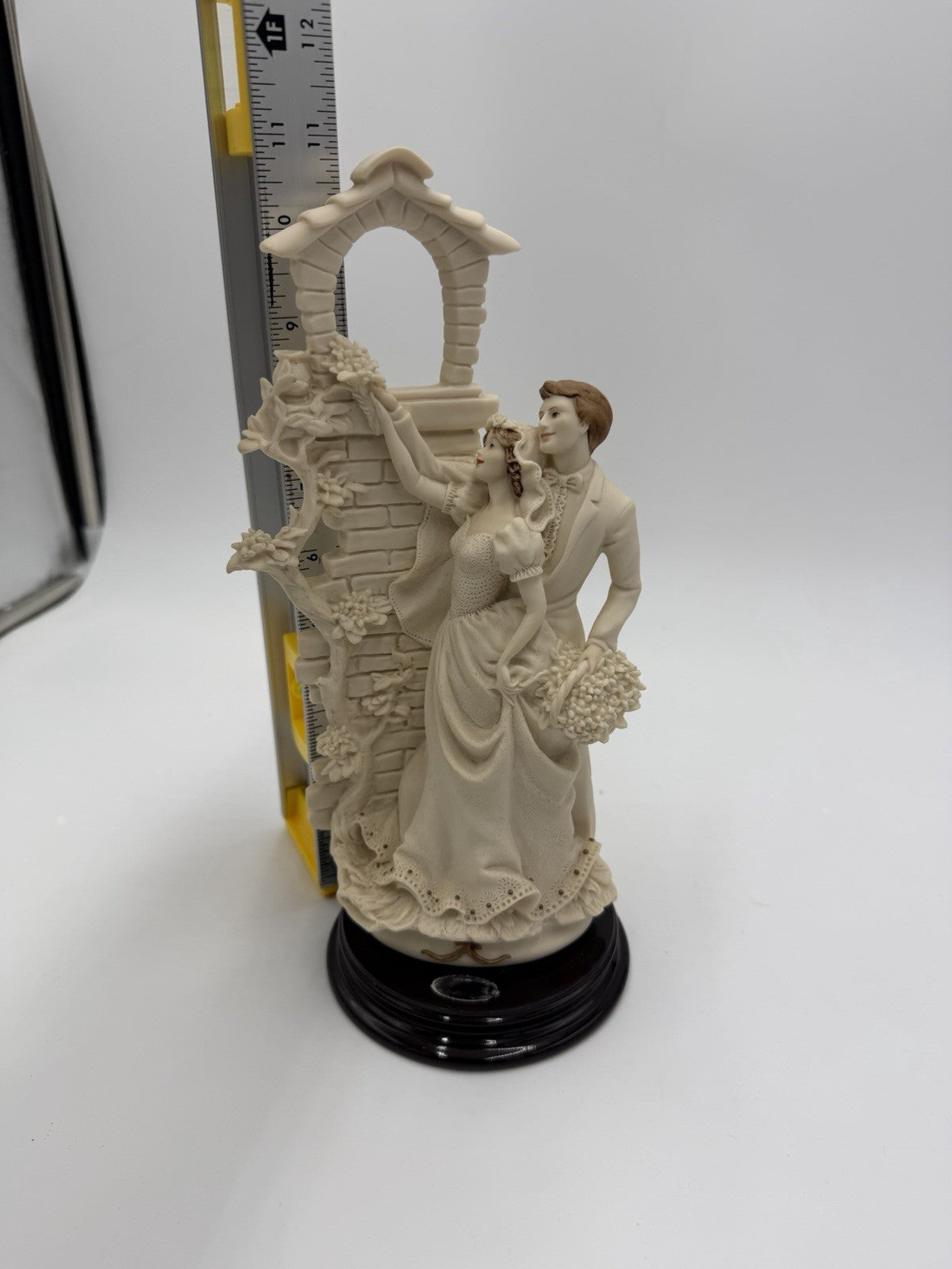 Vtg Giuseppe Armani Italy Figurine Florence Love In Bloom Sculpture Bride &groom