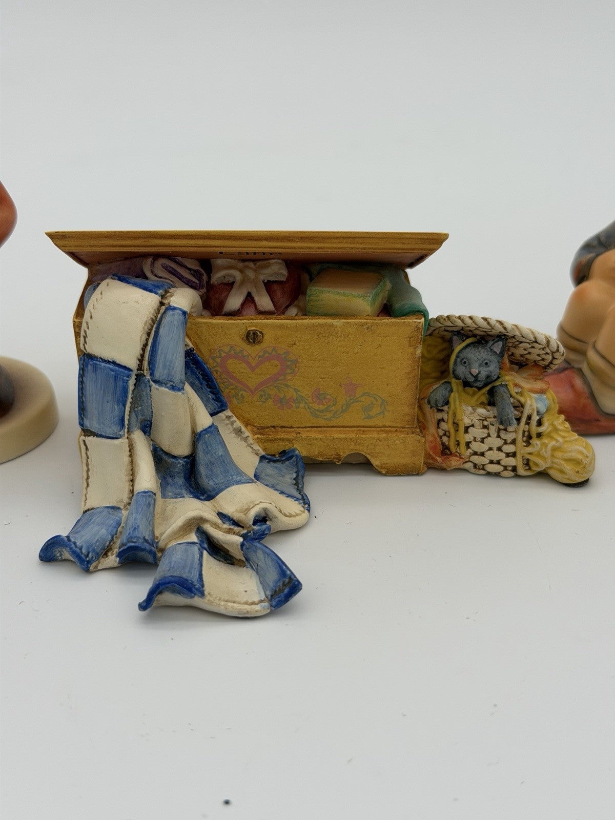 VINTAGE 1999 GOEBEL SMALL HOPE CHEST Plus 2 Hummel Goebel Figurines Set
