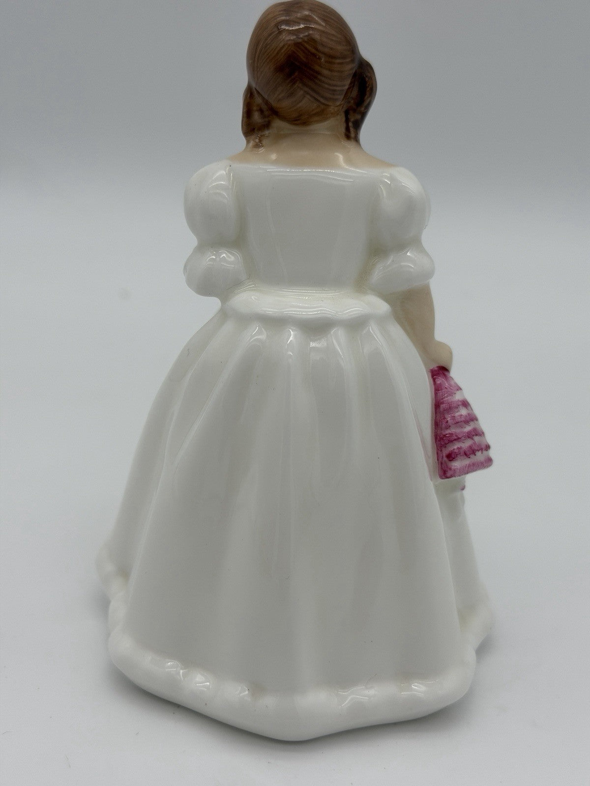 Royal Doulton Porcelain Lynsey White Dress w/Doll HN 3043 P. Parsons Figurine