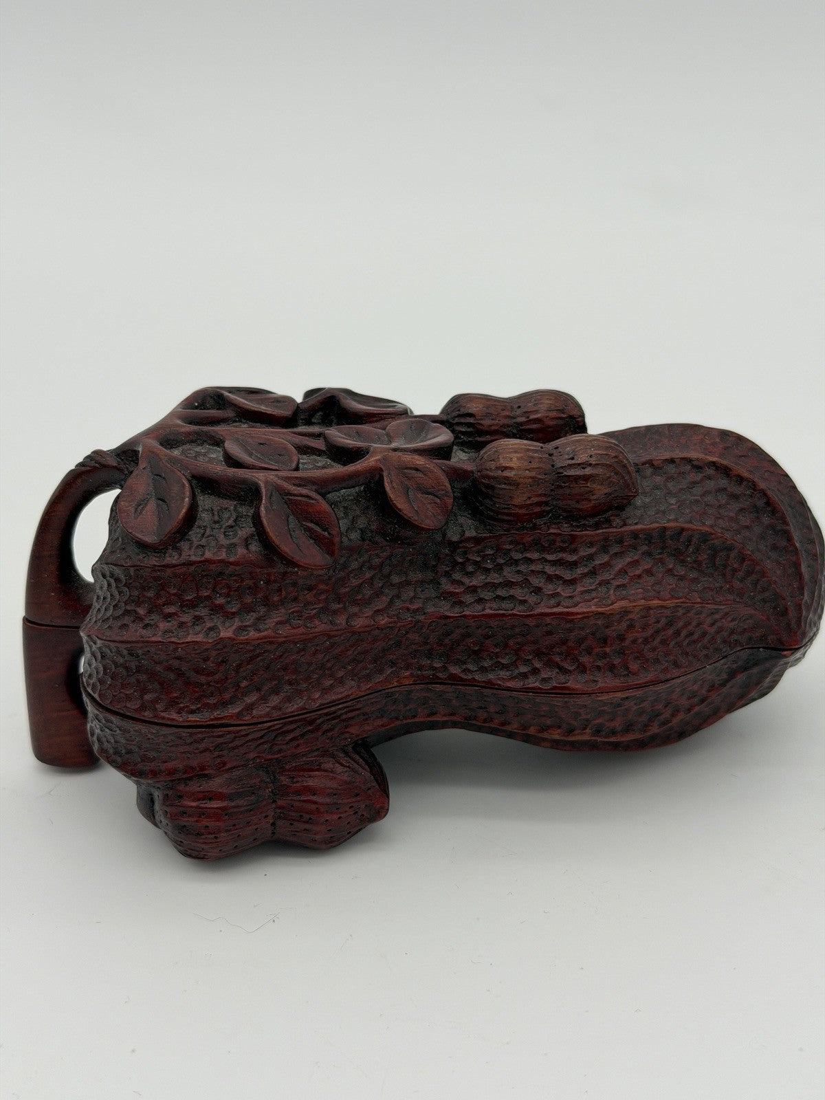Antique Karaki Karinga Wood Carved Folk Art Peanut Shape Lidded Box Japan