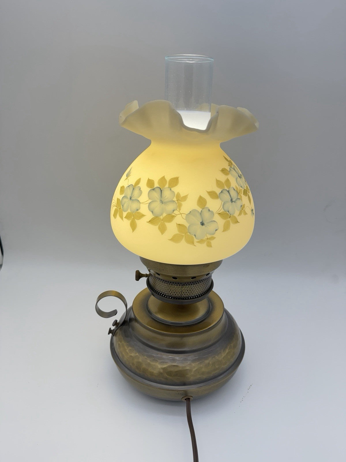 Fenton Art Glass Blue Floral Dogwood Cameo Satin Hammered Colonial Lamp Rare Vtg