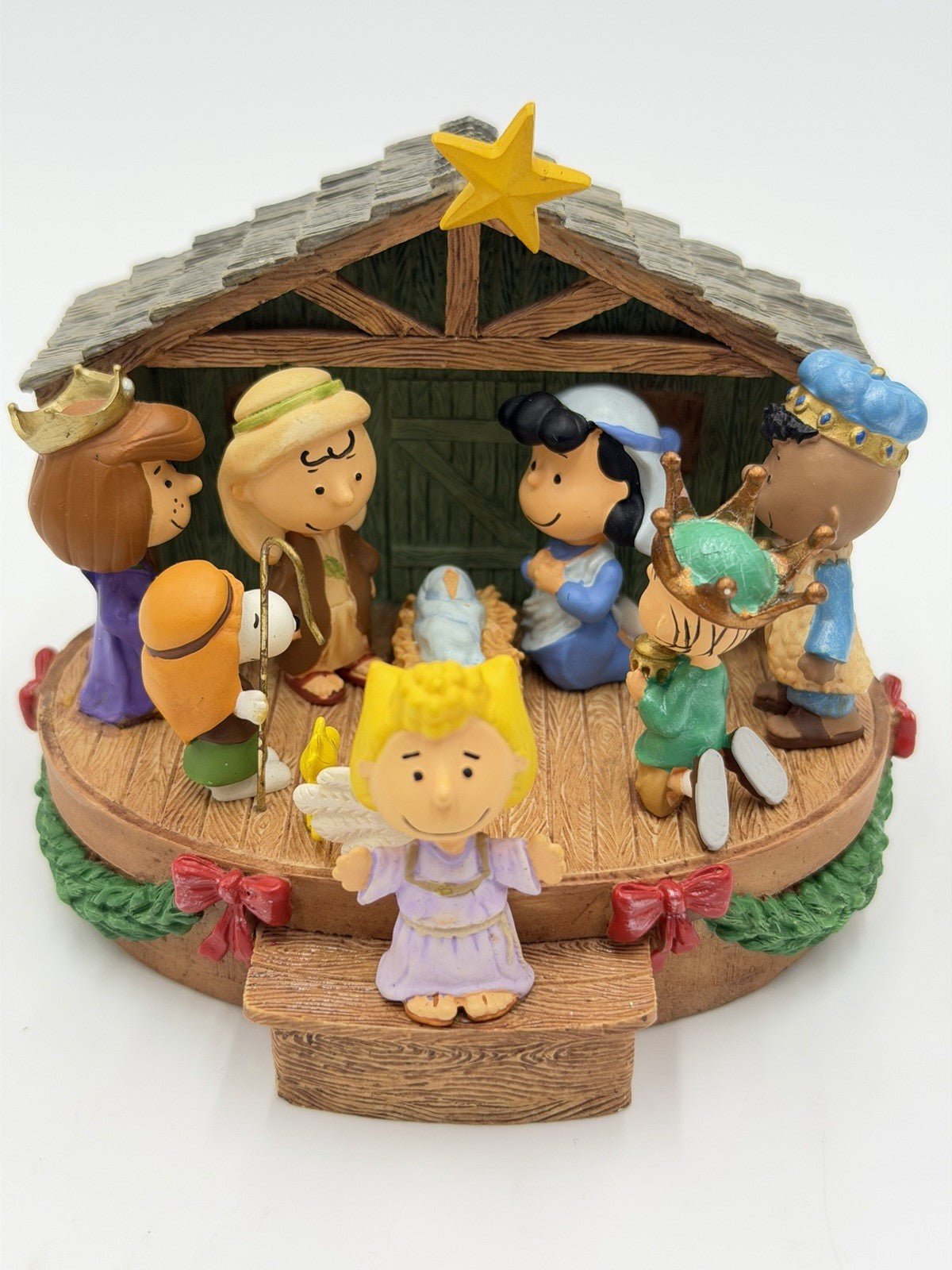 Hallmark Keepsake Peanuts Gang Thats What Christmas Is About Charlie Brown Music