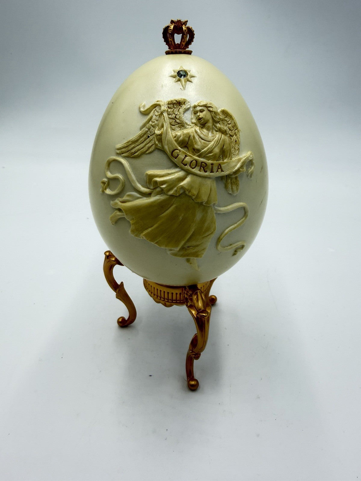 Vintage AVON Holiday Treasures Nativity Holy Family Egg Scene  Resin Gold Accent